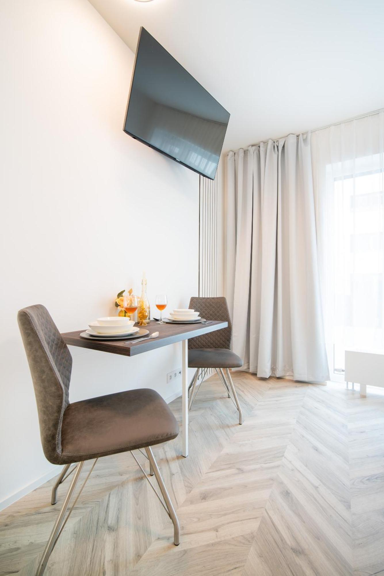 City Relax Apartments With Free Parking, 10 Mins Walk To City Centre Brno Exterior foto
