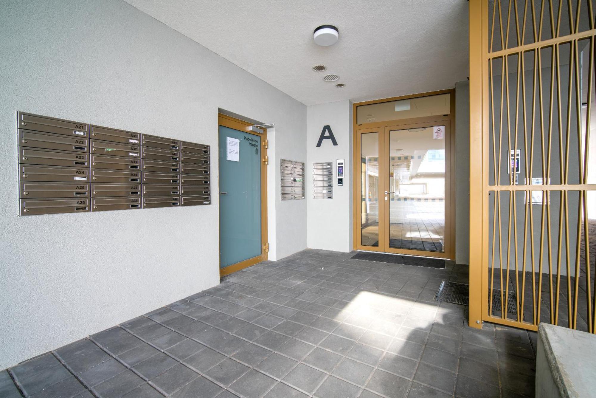 City Relax Apartments With Free Parking, 10 Mins Walk To City Centre Brno Exterior foto
